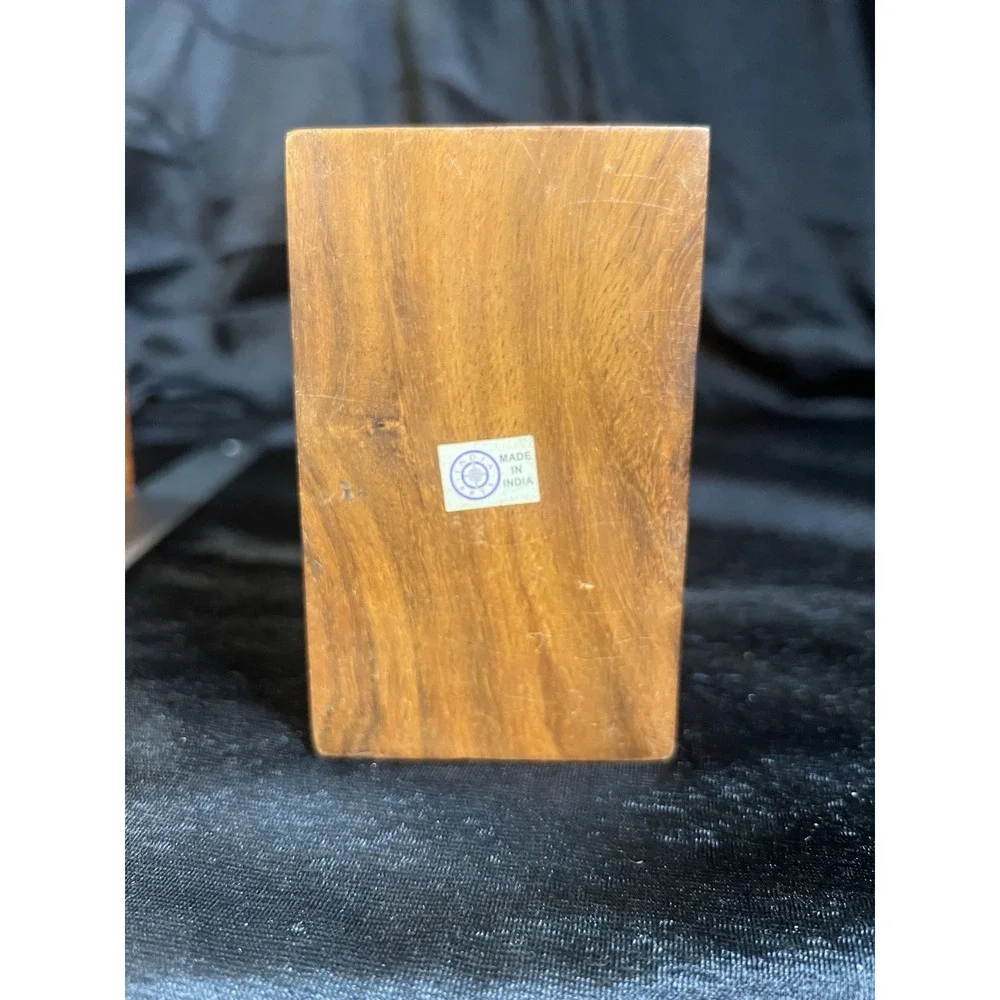 VTG MINI INLAID WOOD‎ TRINKET/STORAGE BOX 4 x 2.75 x 1.5 (2190)
